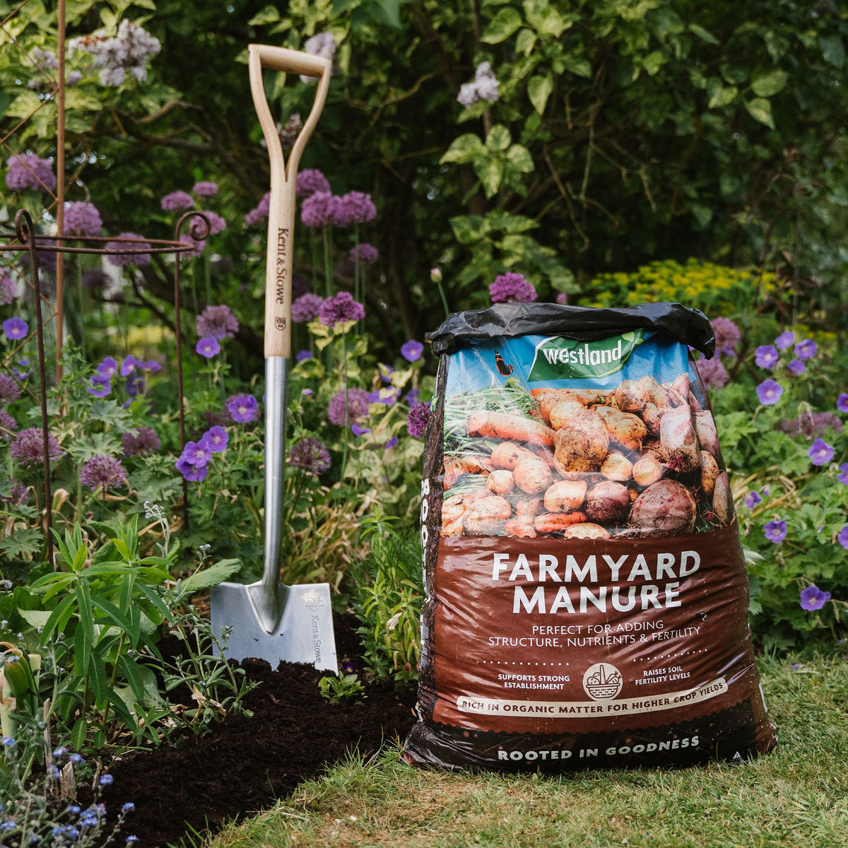 Farmyard manure 50L soil conditioner for garden soil preparation and planting.