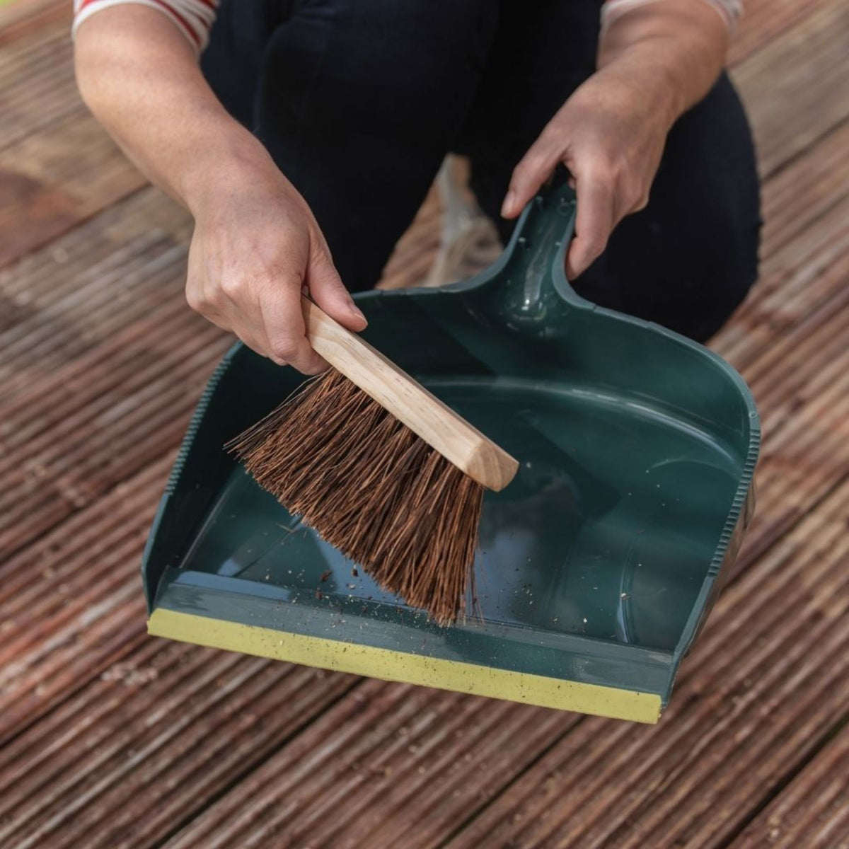 Dustpan and brush set natural bassine bristles cleaning indoor or outdoor surfaces.